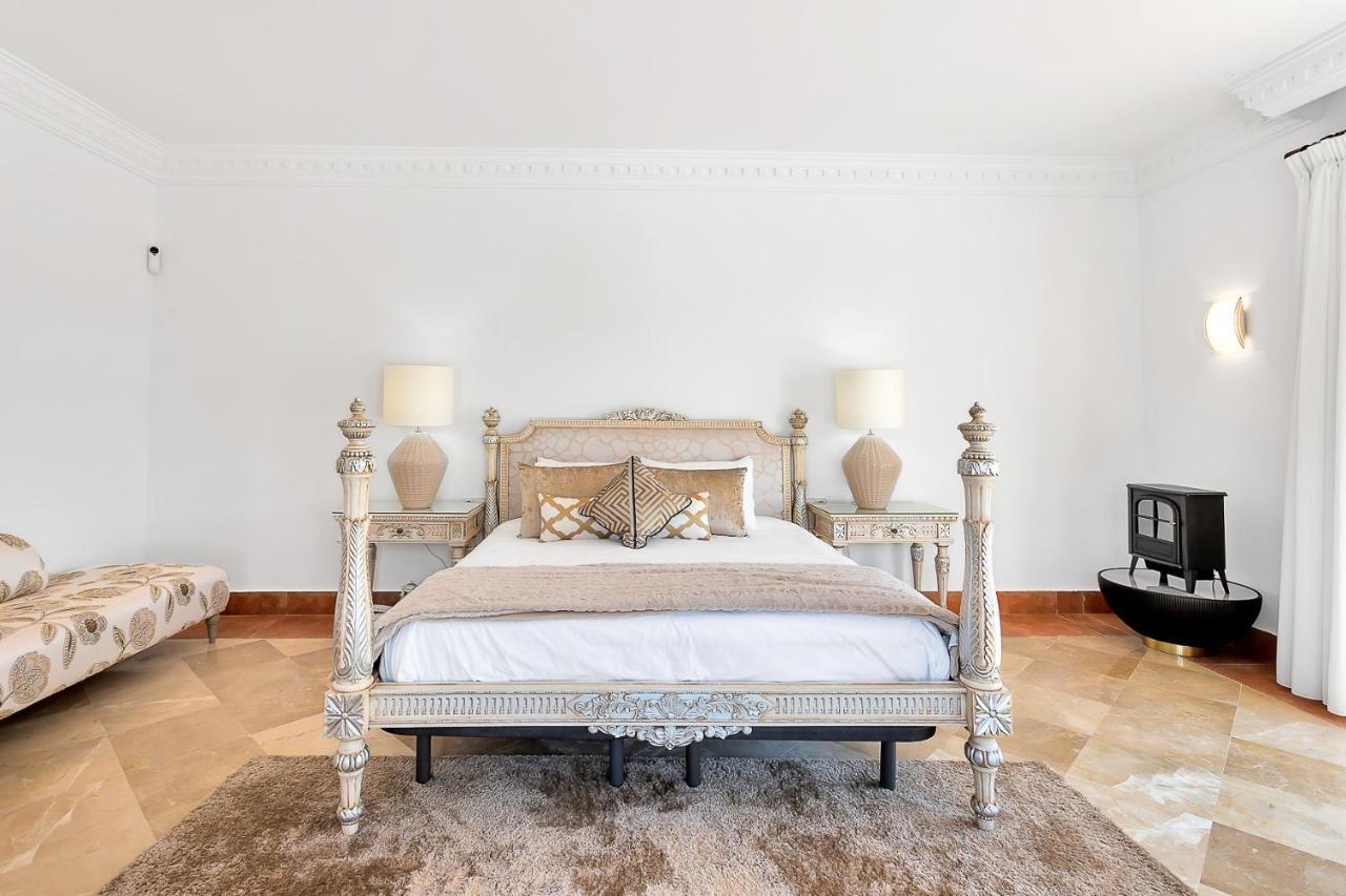 Yolo Spaces - Sotogrande - White House Villa San Roque  Bagian luar foto