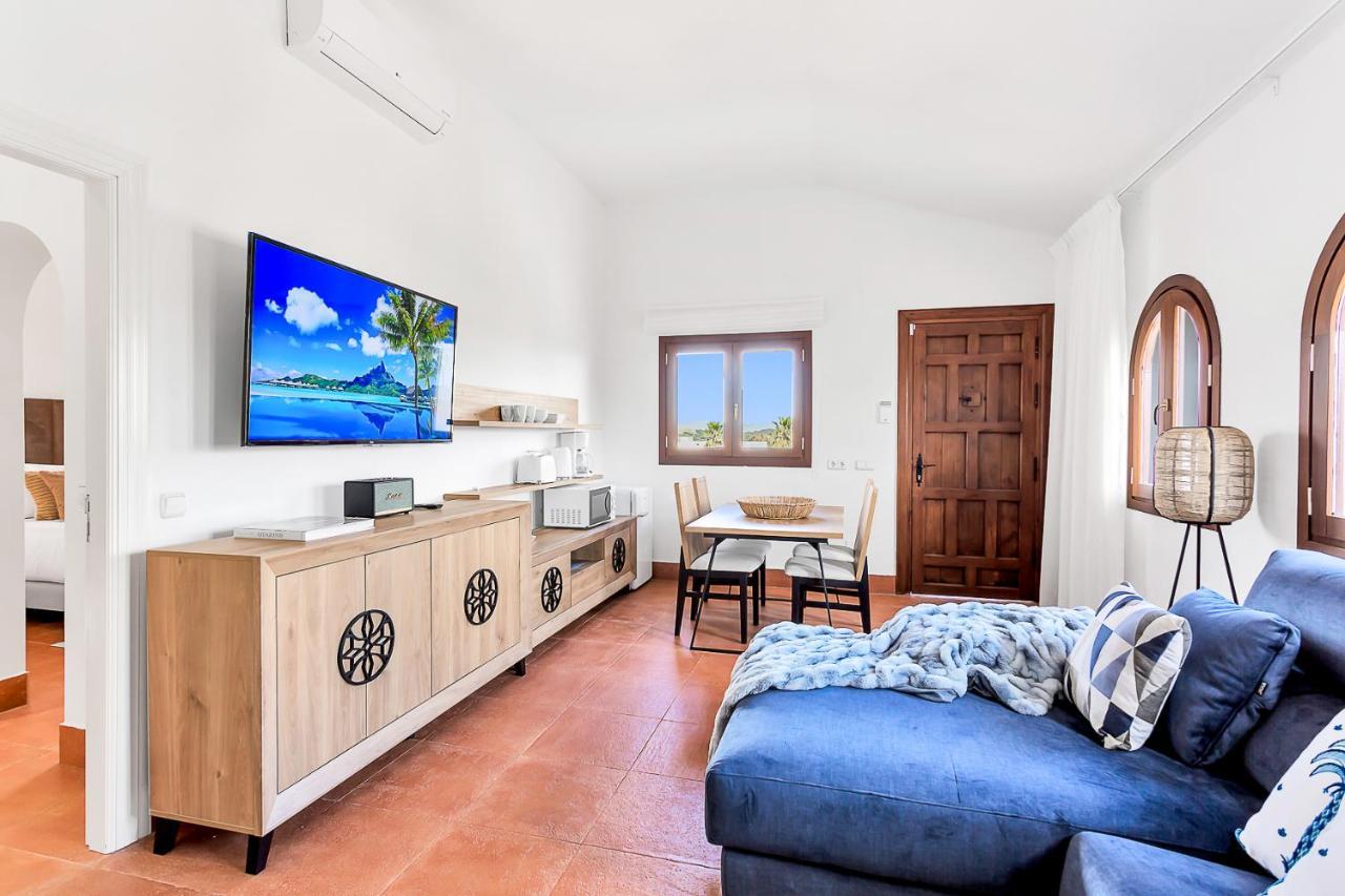 Yolo Spaces - Sotogrande - White House Villa San Roque  Bagian luar foto