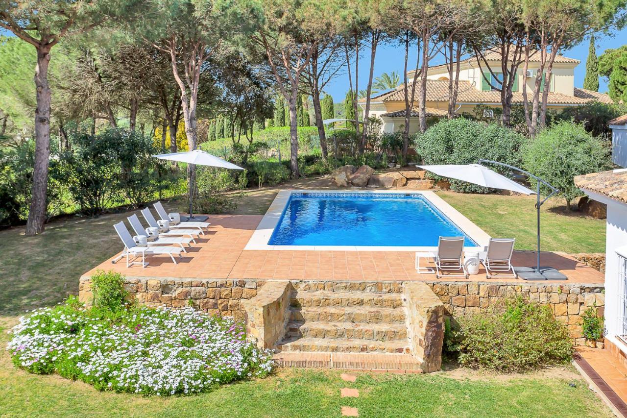 Yolo Spaces - Sotogrande - White House Villa San Roque  Bagian luar foto