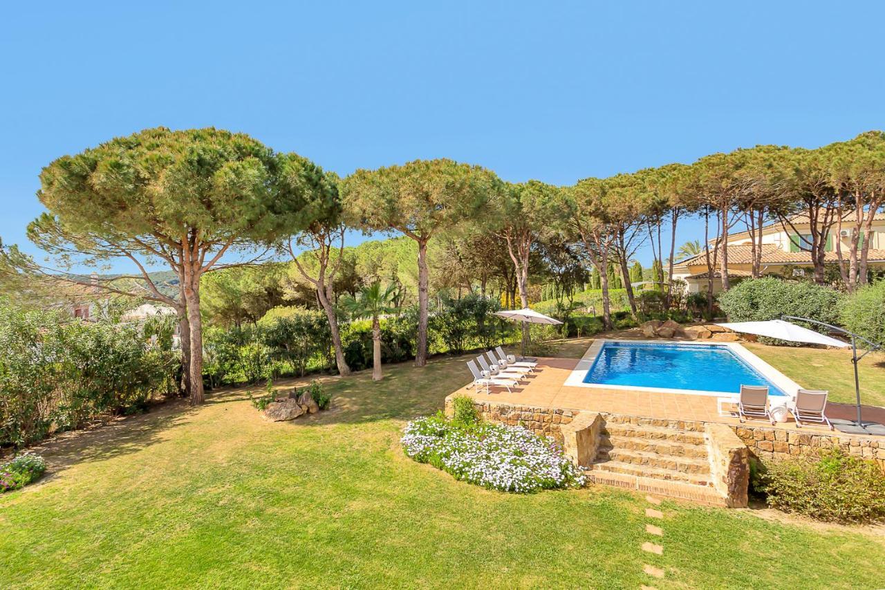 Yolo Spaces - Sotogrande - White House Villa San Roque  Bagian luar foto